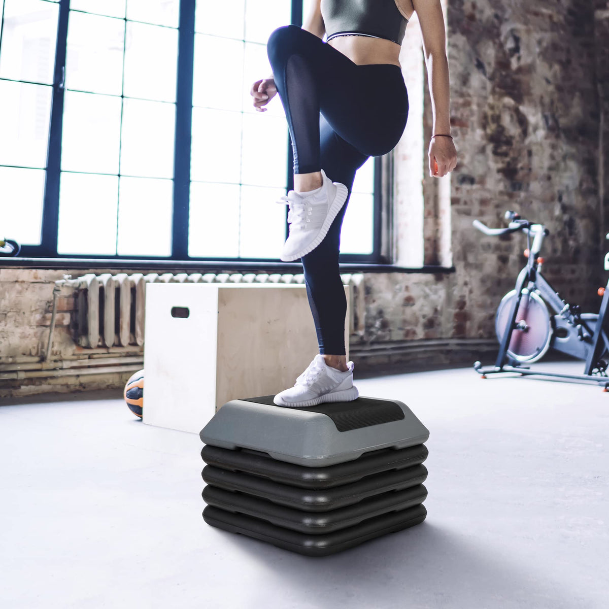 Height Adjustable Step Aerobic Platform with 4 Risers Z373