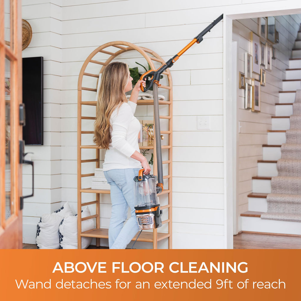 Bagless Upright Vacuum I3893